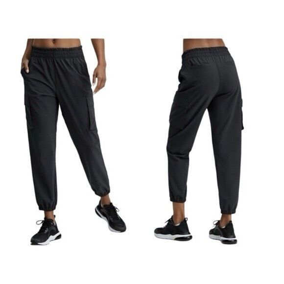 NWT Fabletics Black Franchise Woven Jogger Pants - Picture 2 of 4